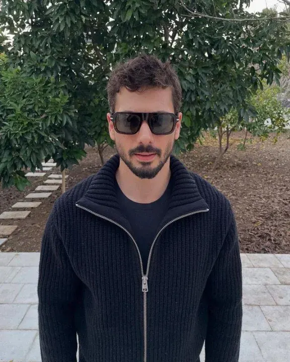 Deniz Can Aktaş'tan Aşk İtirafı: “Hayatımda Beni Mutlu Eden Bir Aşk Var”