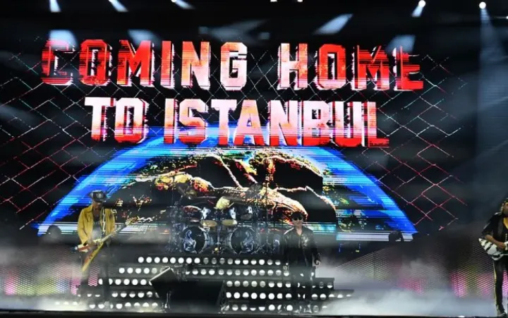 Scorpions İstanbul Konserinde 60. Yıl Coşkusu: Tüpraş Stadyumu'nda Unutulmaz Gece