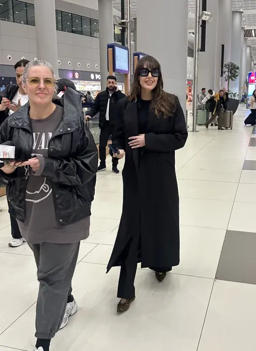 Dilan Çiçek Deniz: “Hayatımda Kimse Yok, İşime Odaklandım”