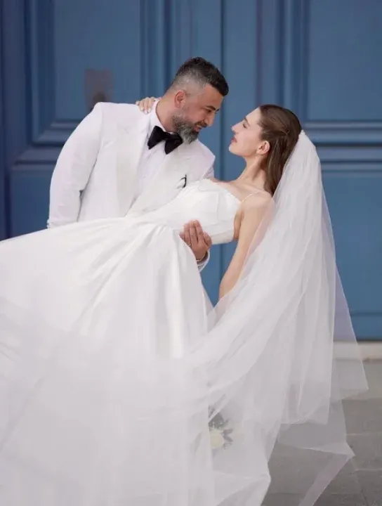 Itır Esen ile Engin Aykanat Paris'te Evlendi