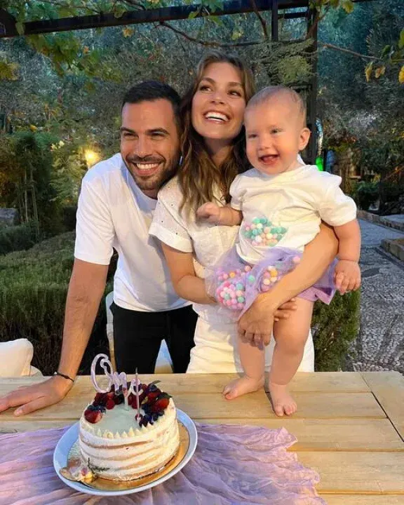 Aslı Enver’in Kızı Elay Okula Başladı: İlk Gün Heyecanını Paylaştı