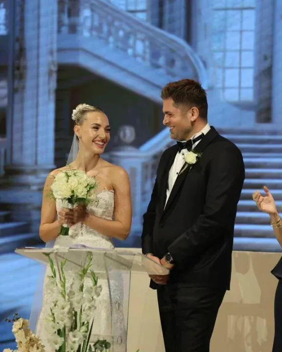 Mert Öcal ve Sude Burcu Anne-Baba Oldu: Kızları Mira Dünyaya Geldi