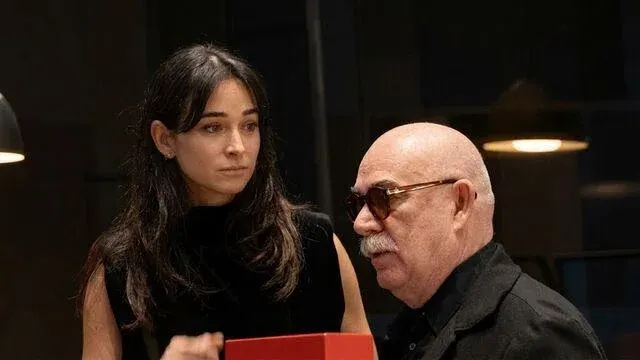 Güven Kıraç ve Merve Topugil Sade Bir Törenle Evlendi