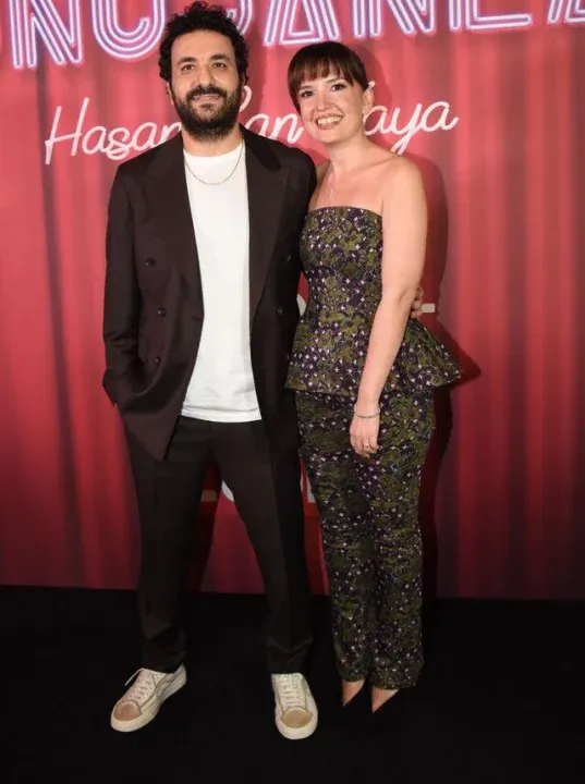 Hasan Can Kaya Eşi Duygu Karabaş ile İlk Kez Görüntülendi