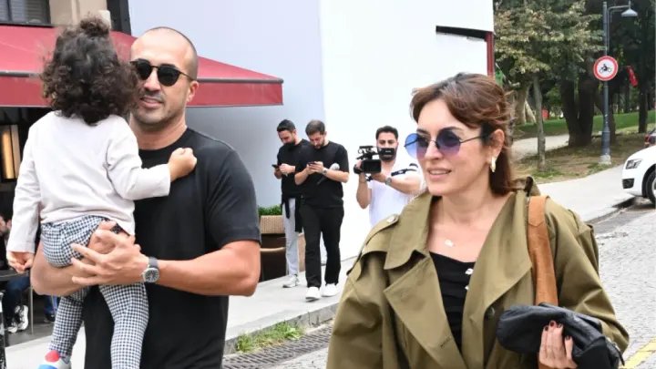 Ezgi Mola Eski Eşi Mustafa Aksakallı ile Görüntülendi