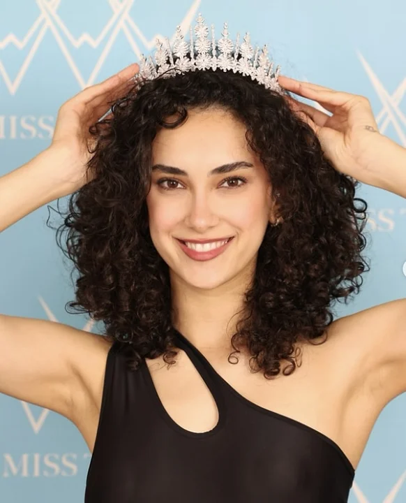 Miss Turkey 2025 Birincisi Sıla Saraydemir Oldu