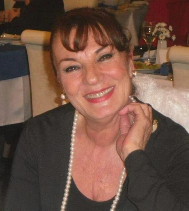 Usta Oyuncu Nevin Efe 78 Yaşında Hayatını Kaybetti