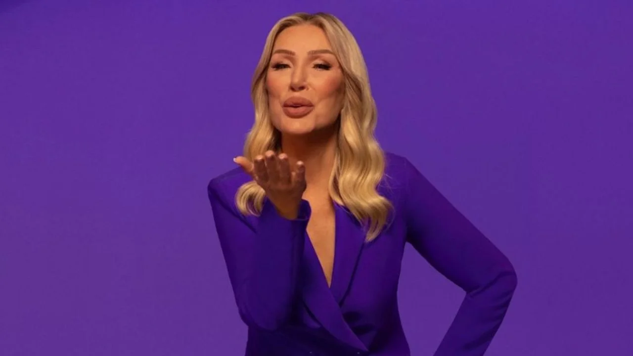 Seda Sayan'dan, Sevgililer Günü yaklaşmadan uyarı geldi