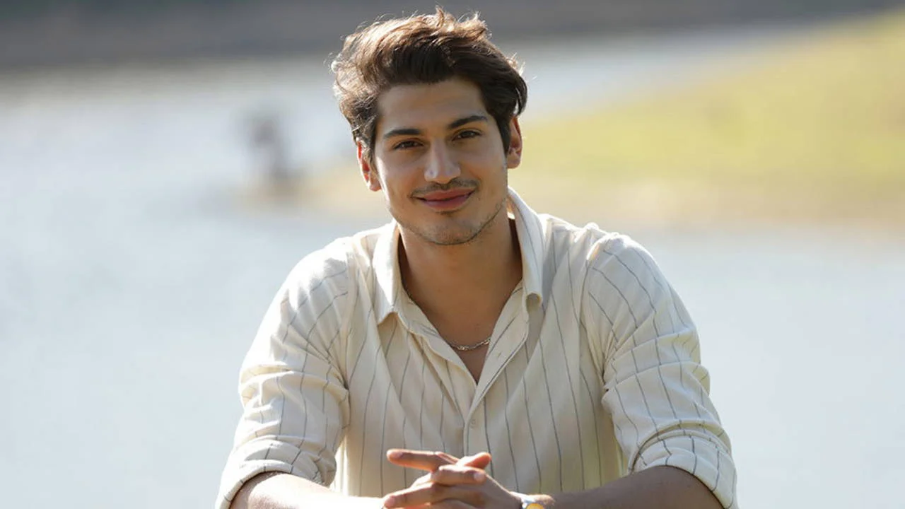 Oktay Çubuk Yoğun Bakıma Alındı: Ünlü Oyuncunun Sağlık Durumu Merak Ediliyor