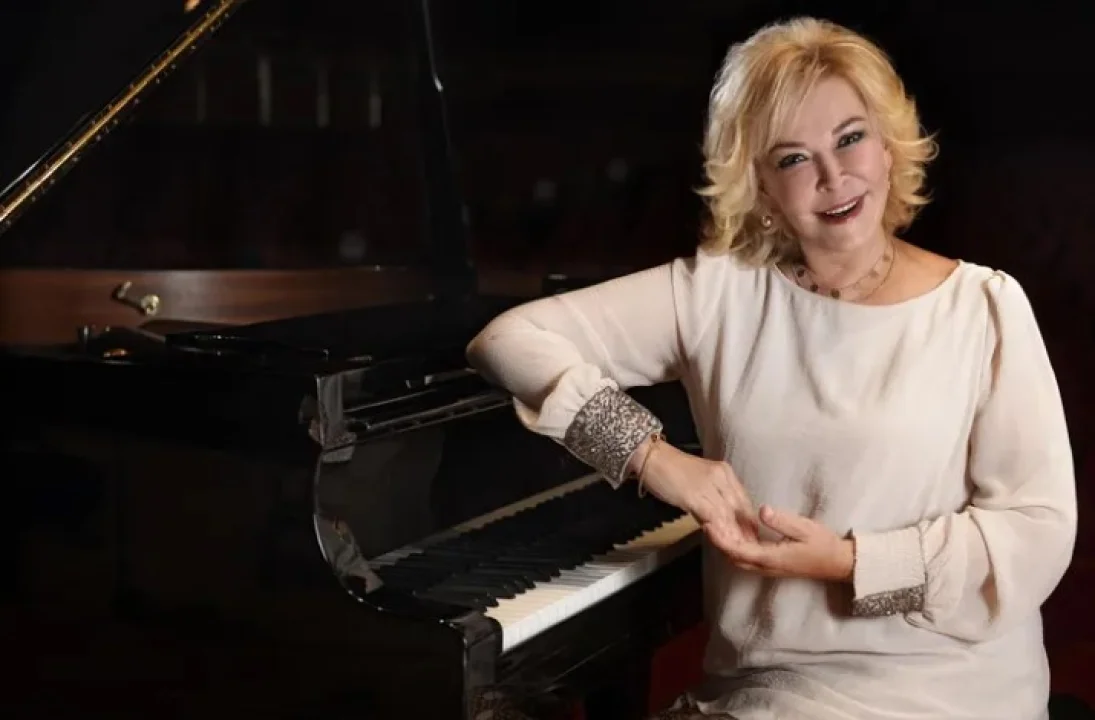 Gülsin Onay, Mayıs Ayında Türkiye'de Konserler Verecek