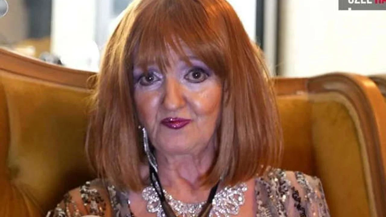 GÜLDEN KARABÖCEK 