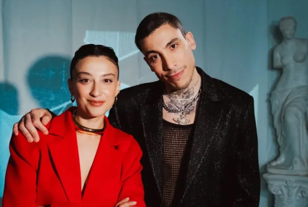 Bonobo ve Melike Şahin'in yeni klipleri yayında.