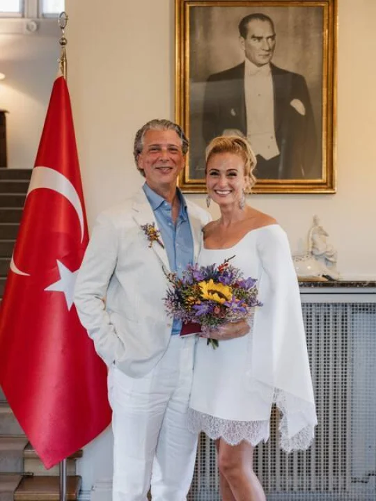 Ceyda Düvenci'den Evlilik Açıklaması: İkinci Baharımı Yaşıyorum