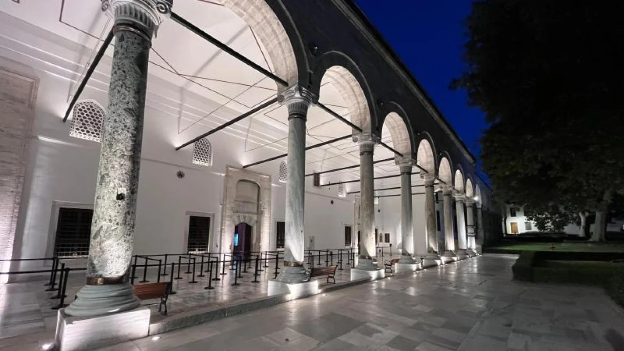 Topkapı Sarayı Artık Geceleri de Ziyarete Açık: İşte Detaylar