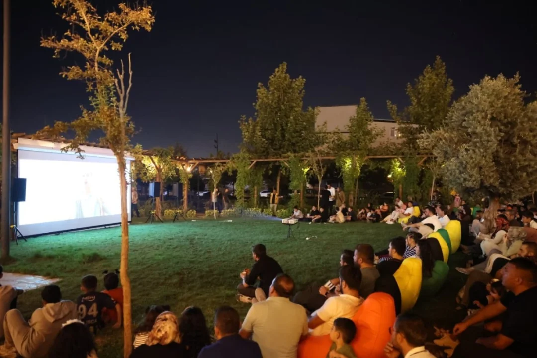 Şanlıurfa'da Açık Hava Sinema Etkinlikleri Büyük İlgiyle Karşılandı