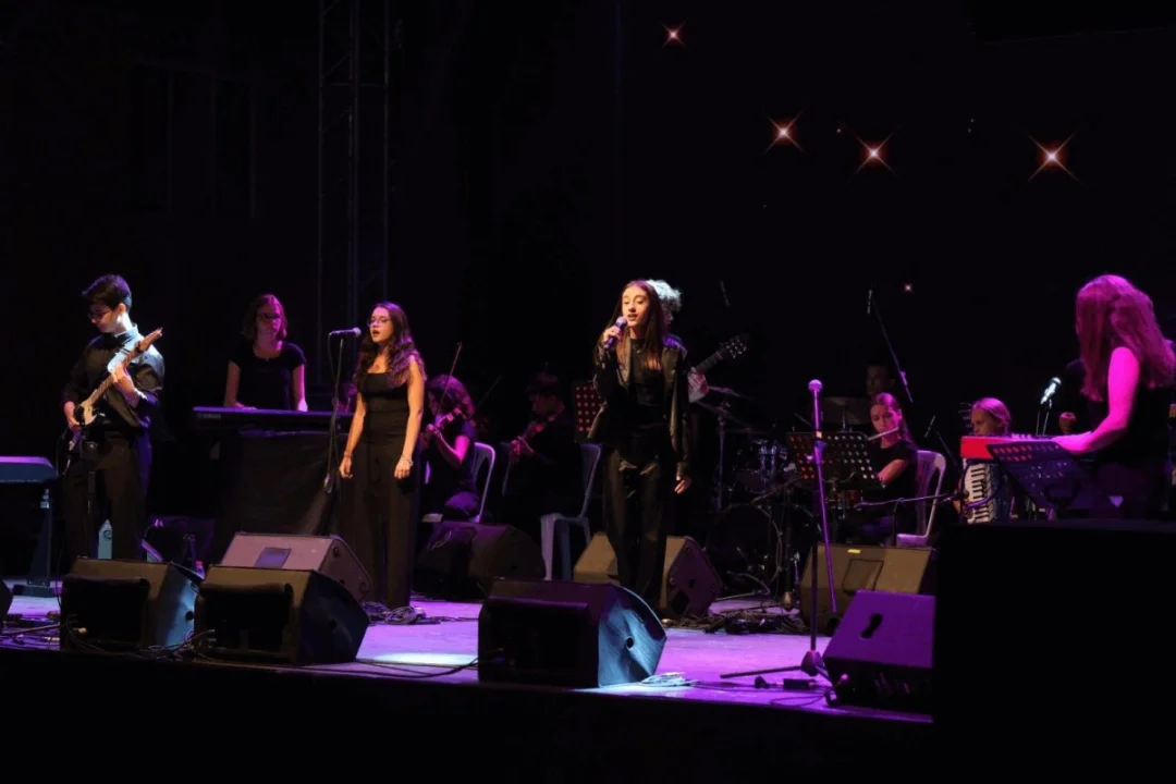 MOD10 Gençlik Orkestrası Altınova’da Kurtuluş Heyecanını Yaşattı