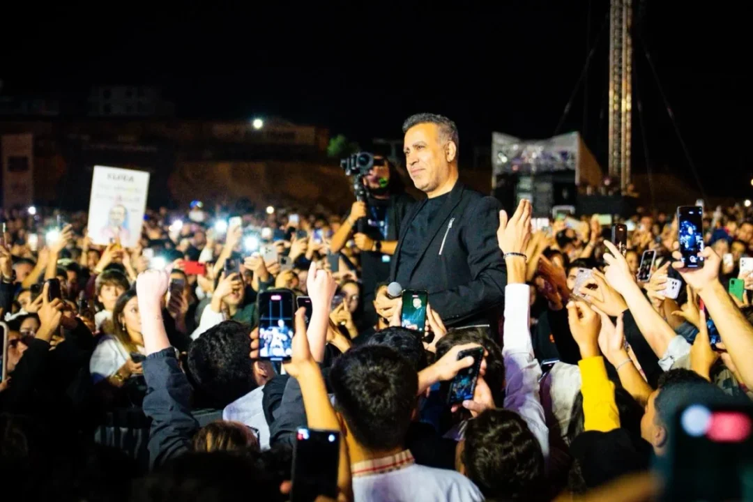 Haluk Levent Mardin'de Hayranlarına Eşsiz Bir Gece Sundu